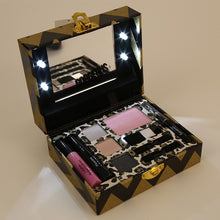 Cargar imagen en el visor de la galería, Miss Rose Make Up Gift Box Light Up Travel Makeup Set Eyeshadow Blusher Eyeliner Mascara Eyeliner with Instruction