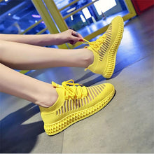 Cargar imagen en el visor de la galería, Sneakers Women Breathable Air Mesh Pink Green Platform Shoes Ladies Summer Casual Knitting Flats Shoes Chunky Platform