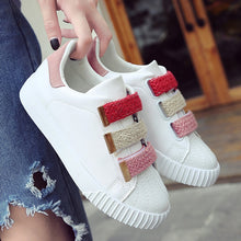 Cargar imagen en el visor de la galería, Sneakers 2019 Women Vulcanize Shoes Wild Women Shoes Leather Shoes Women Sneakers Women Flats Slip-on Ladies Shoes Platform