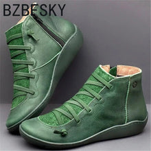 Cargar imagen en el visor de la galería, New Autumn Winter Retro Punk Women Boots Fashion Genuine Leather Ankle Boots Zapatos De Mujer Wram Botas Mujer