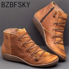 Cargar imagen en el visor de la galería, New Autumn Winter Retro Punk Women Boots Fashion Genuine Leather Ankle Boots Zapatos De Mujer Wram Botas Mujer