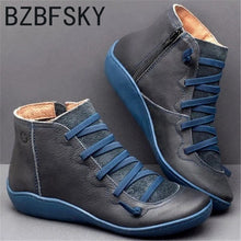 Cargar imagen en el visor de la galería, New Autumn Winter Retro Punk Women Boots Fashion Genuine Leather Ankle Boots Zapatos De Mujer Wram Botas Mujer