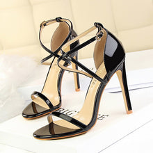 Cargar imagen en el visor de la galería, LAKESHI 2019 New Women Sandals Patent Leather Women High Heels Shoes Gold Sexy Women Pumps Fashion Wedding Shoes Women stiletto
