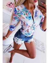 Cargar imagen en el visor de la galería, Summer Women 3/4 Sleeve Floral Loose Blouses Tops Woman Female Shirt OL Ladies Casual Button Blouse Streetwear 2019 New Arrival