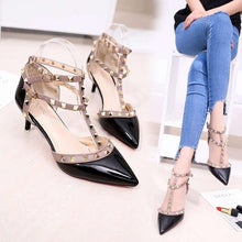 Cargar imagen en el visor de la galería, Pumps 2019 Women's Shoes Summer Fashion Female Sandals Rivet Metal Decoration Pu Leather Style Women High Heels Zapatos De Mujer